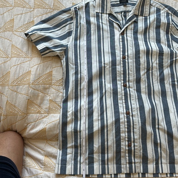J. Crew - men’s medium short sleeve summer surf beach shirt - Picture 8 of 9